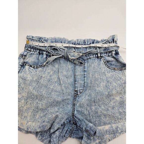 TGLA Women's Size S Acid Wash Pull On Cuffed Paperbag Jean Shorts w/Tie Waist - Picture 6 of 7